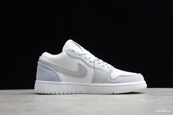 Cheap EP CV3043-100 “Paris” Low CV3043-100 1 Air Jordan 0120